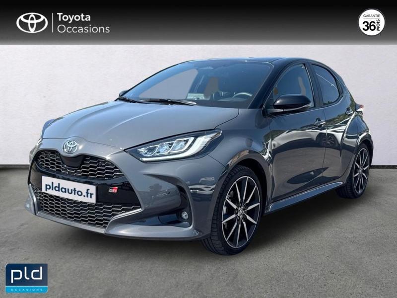TOYOTA Yaris 1800km