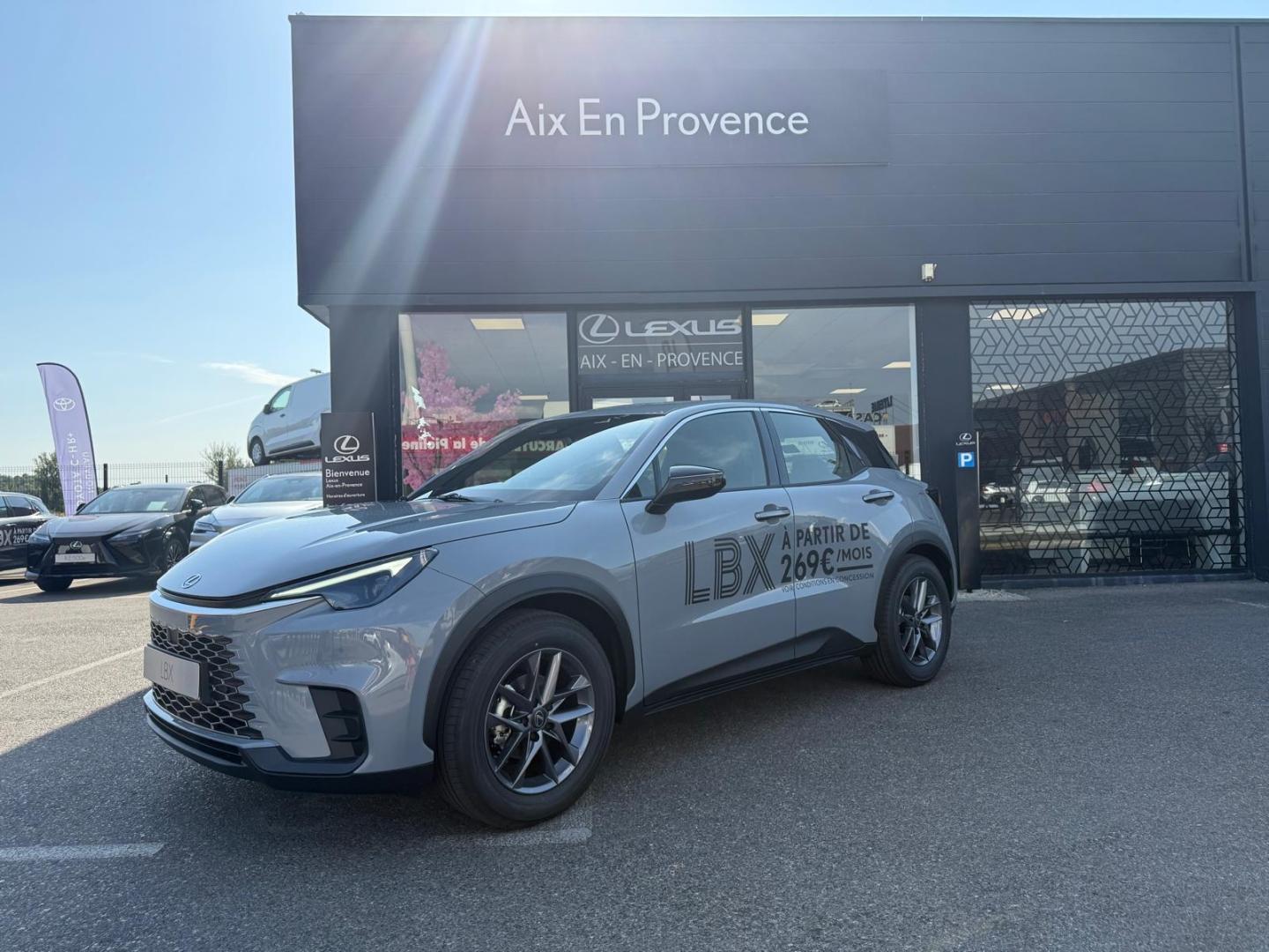 LEXUS LBX 5500km